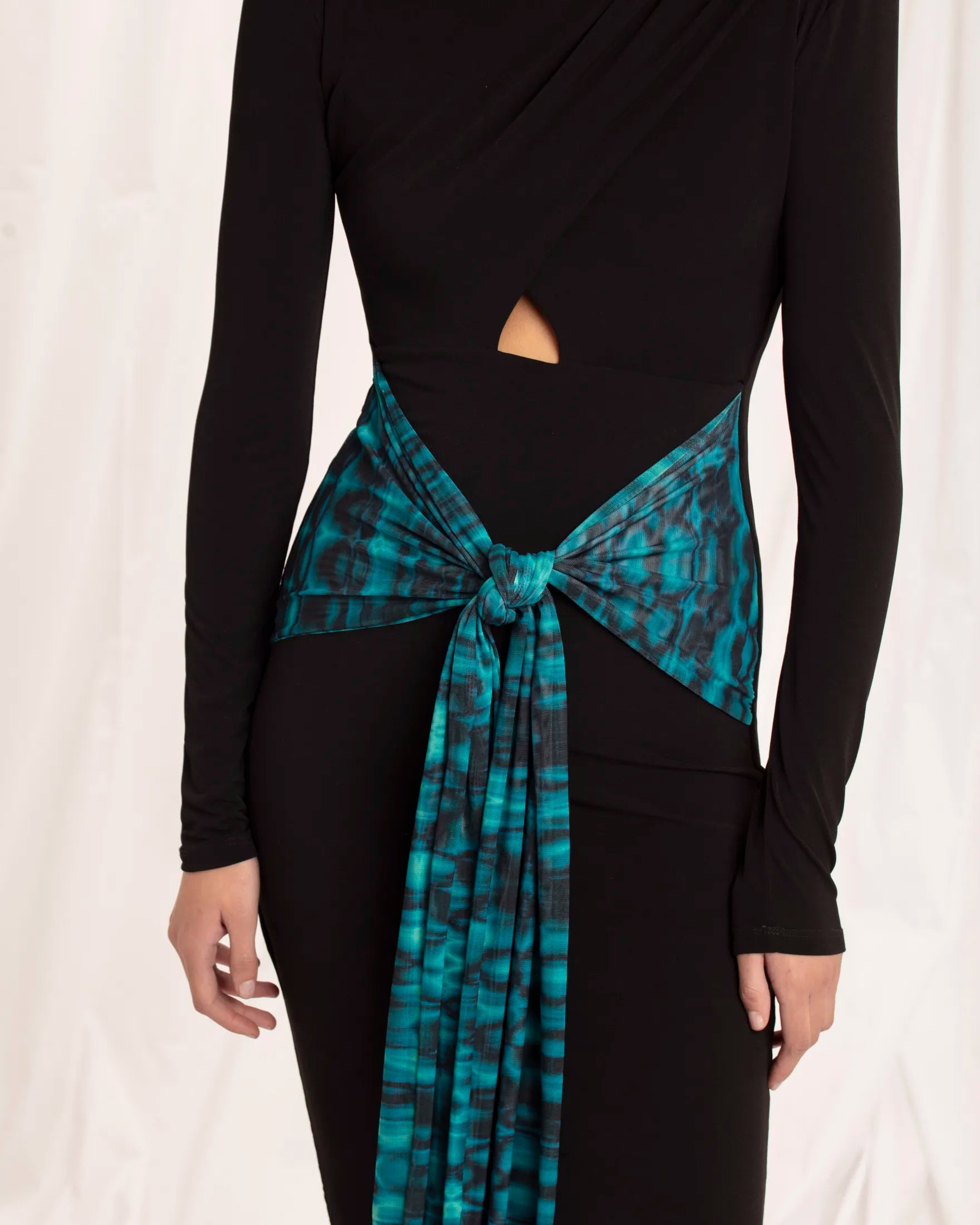 ENTREGA INMEDIATA Vestido Rosette Piton Print Turquoise & Black