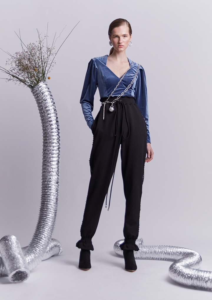 CROP TOP SAROS CELESTE LORAINE HOLMES